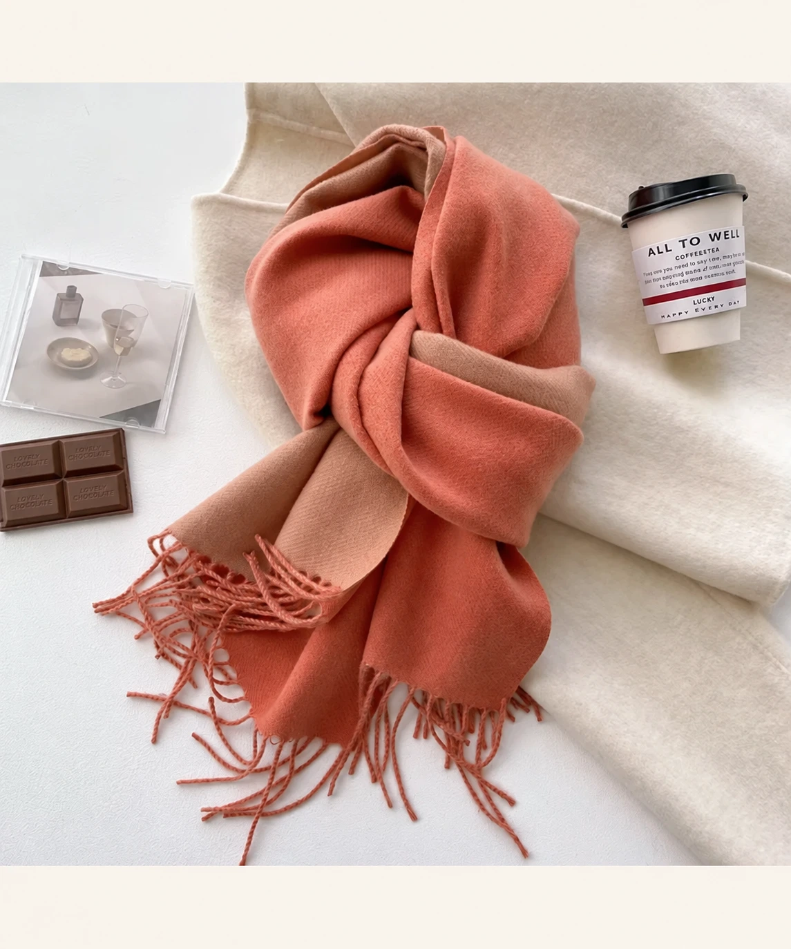 Kantiloom soft-touch scarf lookbook image